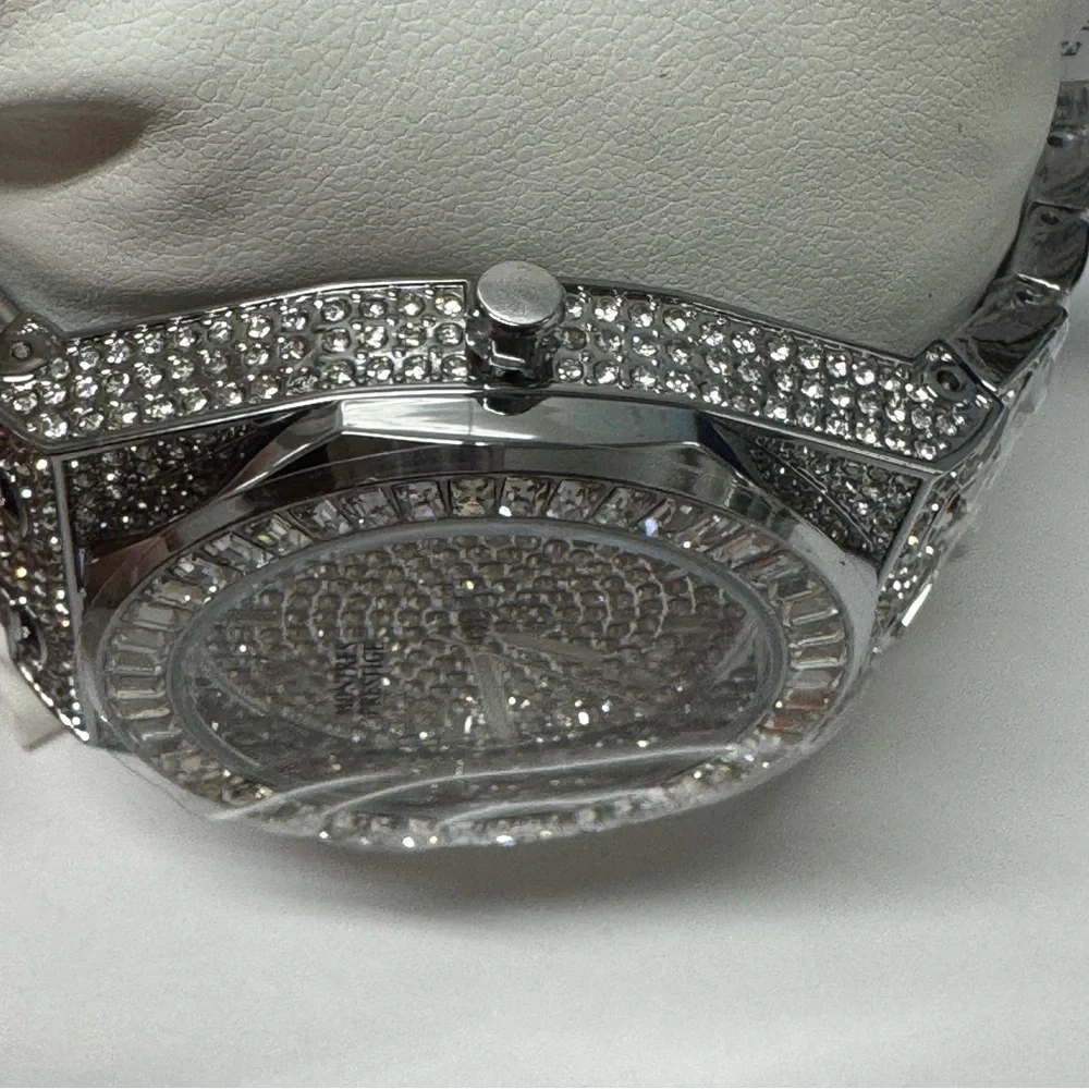 💎NIB INVICTA LUXE CRYSTAL MENS WATCH